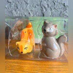 Ceramic Cat Salt and Pepper Shaker Set - Yellow & Gray